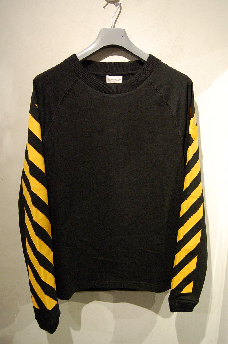 atseis's tweet photo. モンクレールのコラボライン『MONCLER O』
のロンTが入荷してきました!!
国内取扱いの少ない商品ですので要チェックです!!
https://t.co/PBuiFiSGv9
#monclerO #moncler #offwhite #ロンT https://t.co/dtempc81uR