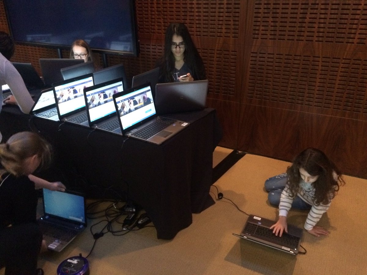 pyorg's tweet image. #foodcodeWknd last minute warm up