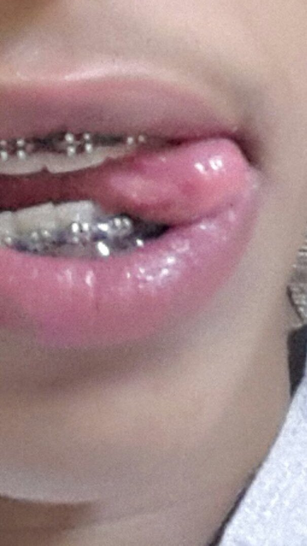 Osama23113's tweet photo. افك التقويم عشان المص ولا يغري 🙈 #الانحراف_يفرض_نفسه #سالب_موجب_مبادل_بوث_حنحنه #سالب #مؤخره #نيك_الفم https://t.co/SmAez9XJAa