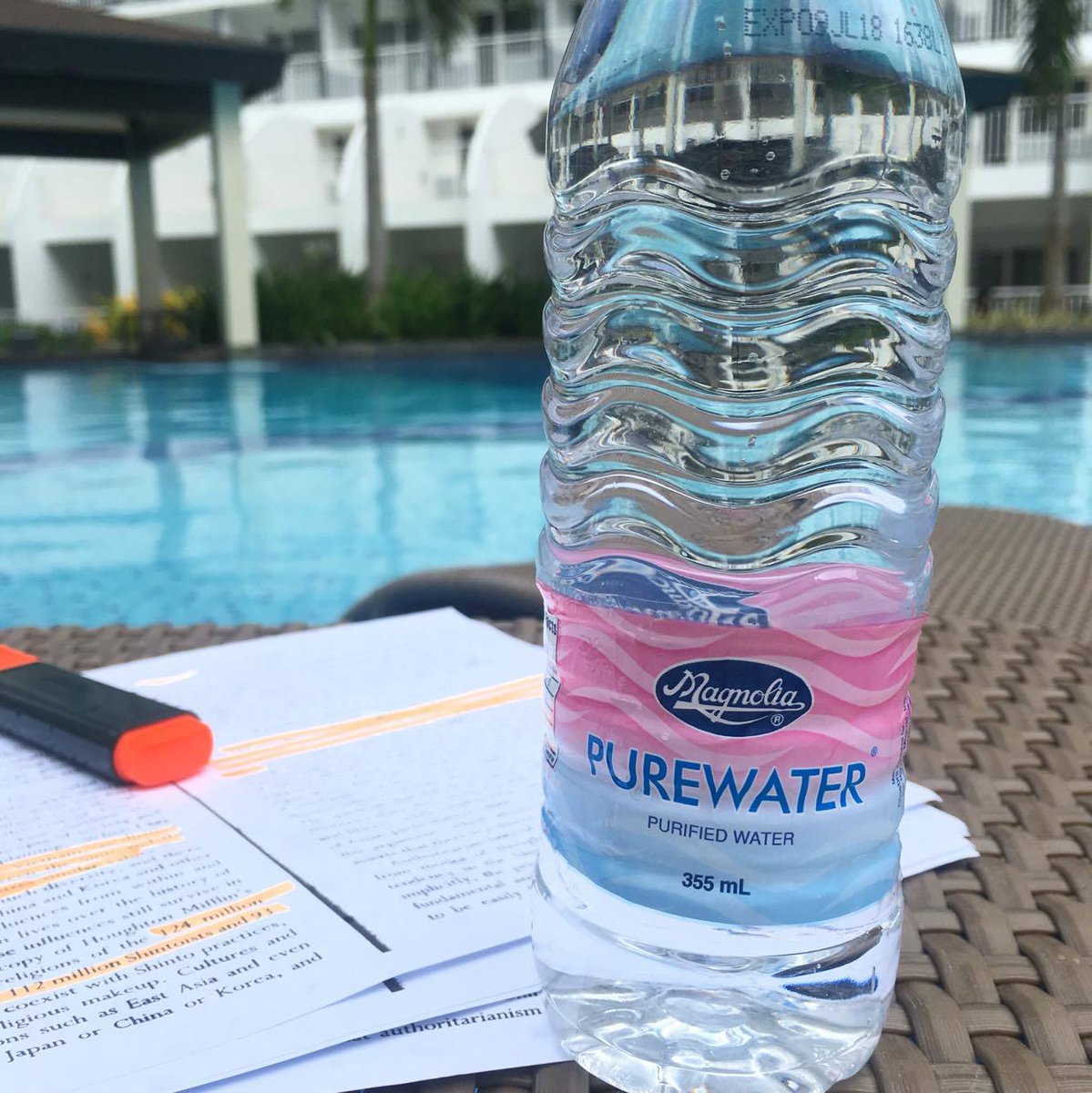 DLSU_LAMB's tweet photo. Whether you're just chilling or catching up on readings this weekend, don't forget to re-hydrate with Magnolia Purewater!
#LPEP2k16 https://t.co/2a925C9Kxd