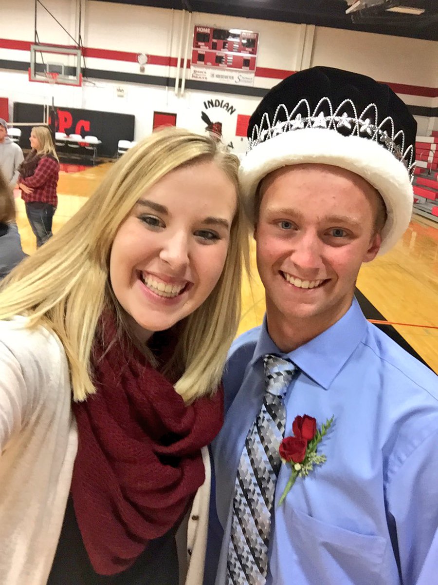 jennahabegger25's tweet photo. First career TD and Homecoming King? ππ #ItsAHabeggerThing https://t.co/wmnUxXXLzP