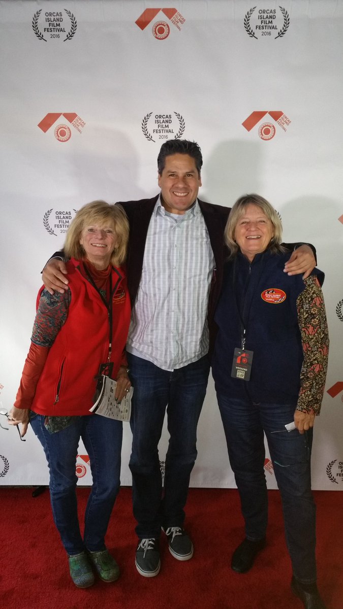 MediaIncMag's tweet photo. Opening night @OrcasFilmFest #OIFF #IndieFilm @FilminWA #Jeanmarcvallee #BryanSipe #DemolitionMovie https://t.co/rw3xUrNx6B