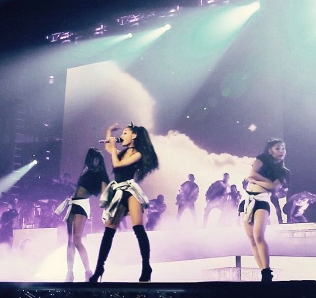 grandeinside's tweet image. @ArianaGrande I'M SO EXCITED MOMMY❣❣ ITALY MISS U HONEY BABE💗 COME BACK IN ITALY LOVE U BELLISSIMA