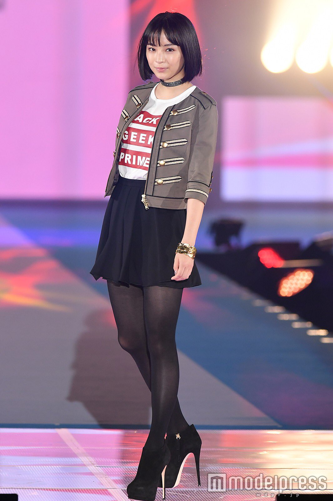 広瀬すずfan 待って すずちゃん 足長すぎん スタイル良すぎん 広瀬すず Girlsaward T Co Ojbujwuxg8 Twitter