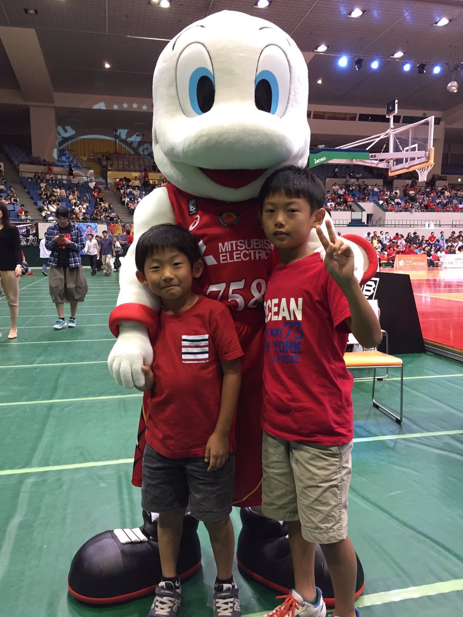 krrkseto's tweet photo. DD優しいね！
��年のドルフィンズ強い
#ドルフィンズ https://t.co/AzdLAVxbcy