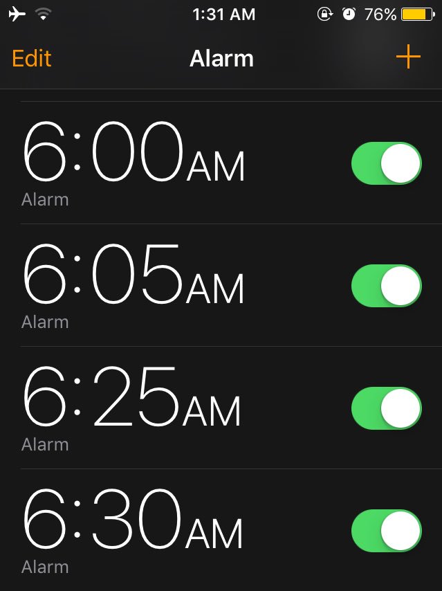 sucker4jonas's tweet image. Cuando me da miedo quedarme dormida: #pausproblems