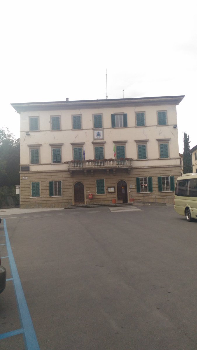 intoscana's tweet photo. Prima tappa #BTS2016 tour: #Lamporecchio, la tradizione ciclistica e ovviamente ... i #brigidini / #aroundmontecatini #daleonardoapinocchio https://t.co/IXRjcFH8pl