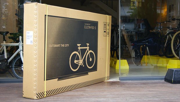 FastCompany's tweet photo. When @vanmoof started labeling bicyles as TVs, shipping damage dropped by as much as 80% https://t.co/UNypvVqj2K https://t.co/cjX4pHIqfX