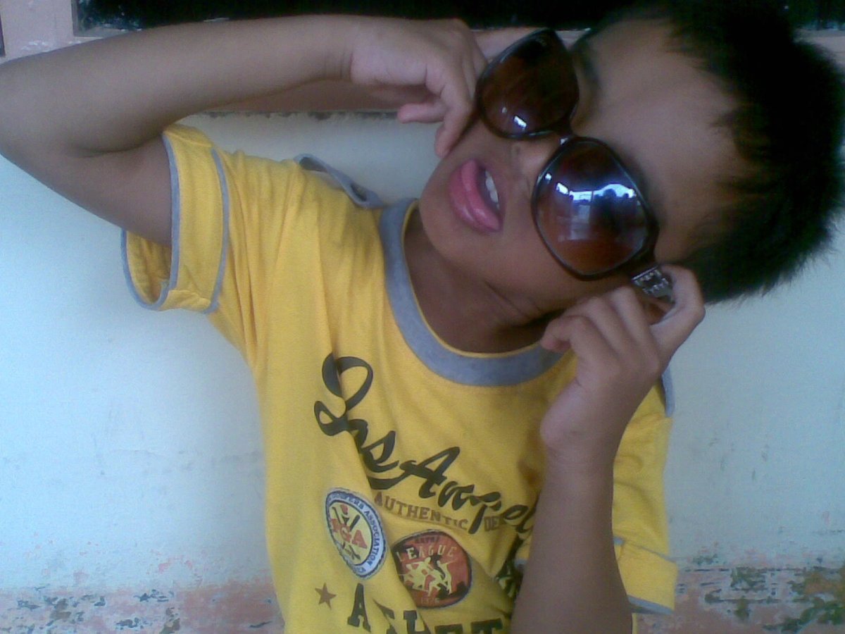 afimanish's tweet photo. Haha my brother https://t.co/dSyhDYh0fH