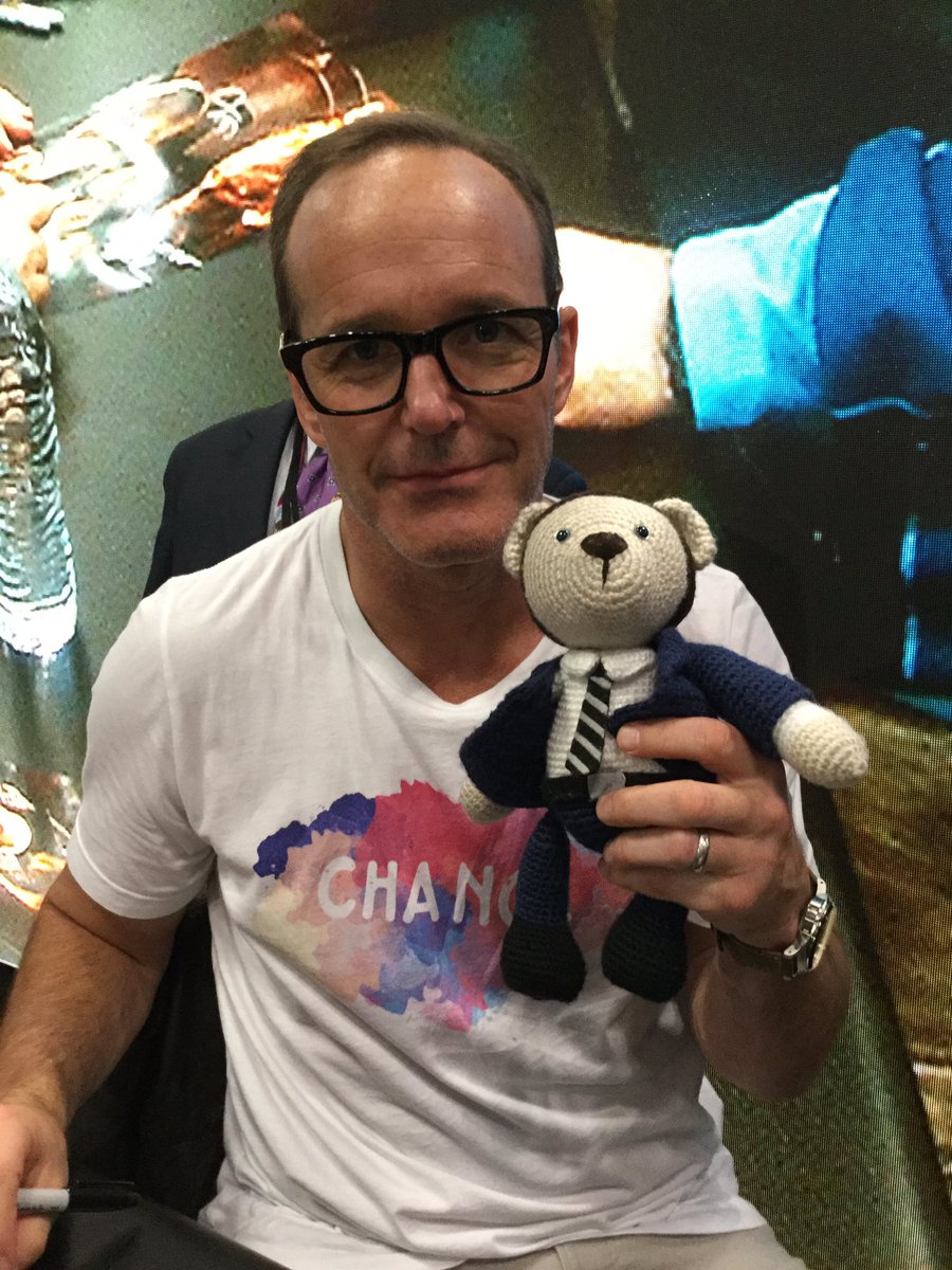 BearofCoul's tweet photo. Recap from yesterday: met @clarkgregg and @ChloeBennet4 best day of my plushy life 💜💜💜#NYCC #NYCC2016 #philbear https://t.co/prDuoSSxuY
