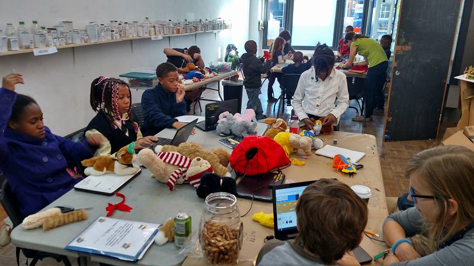 TODAY: Hack a Stuffed Animal &amp; Light it Up!
2 Chances 2 Make w/ <a href="/assemblepgh/">assemble</a> at the Re:NEW hub, 623 Smithfield 
ow.ly/9wen304JOHm