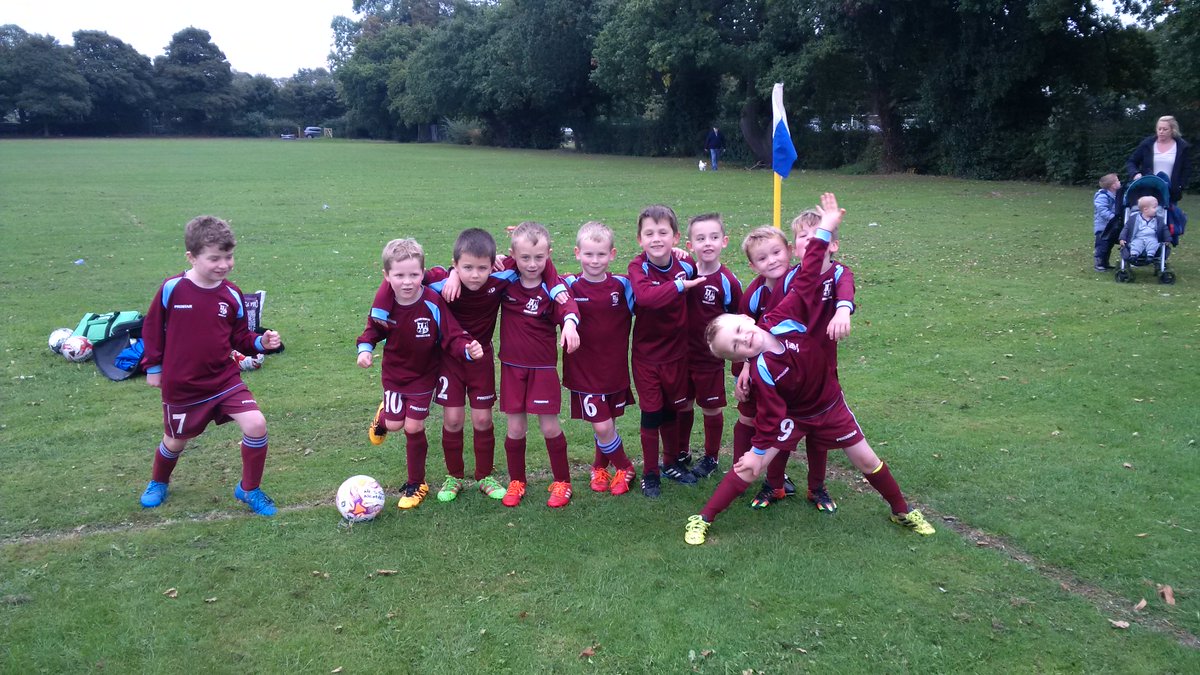 ianj1981's tweet photo. @NestonNomadsFC 4 games into their 1st season together, no wins yet but big improvements each week #nextgeneration https://t.co/TRYaRuzcUp