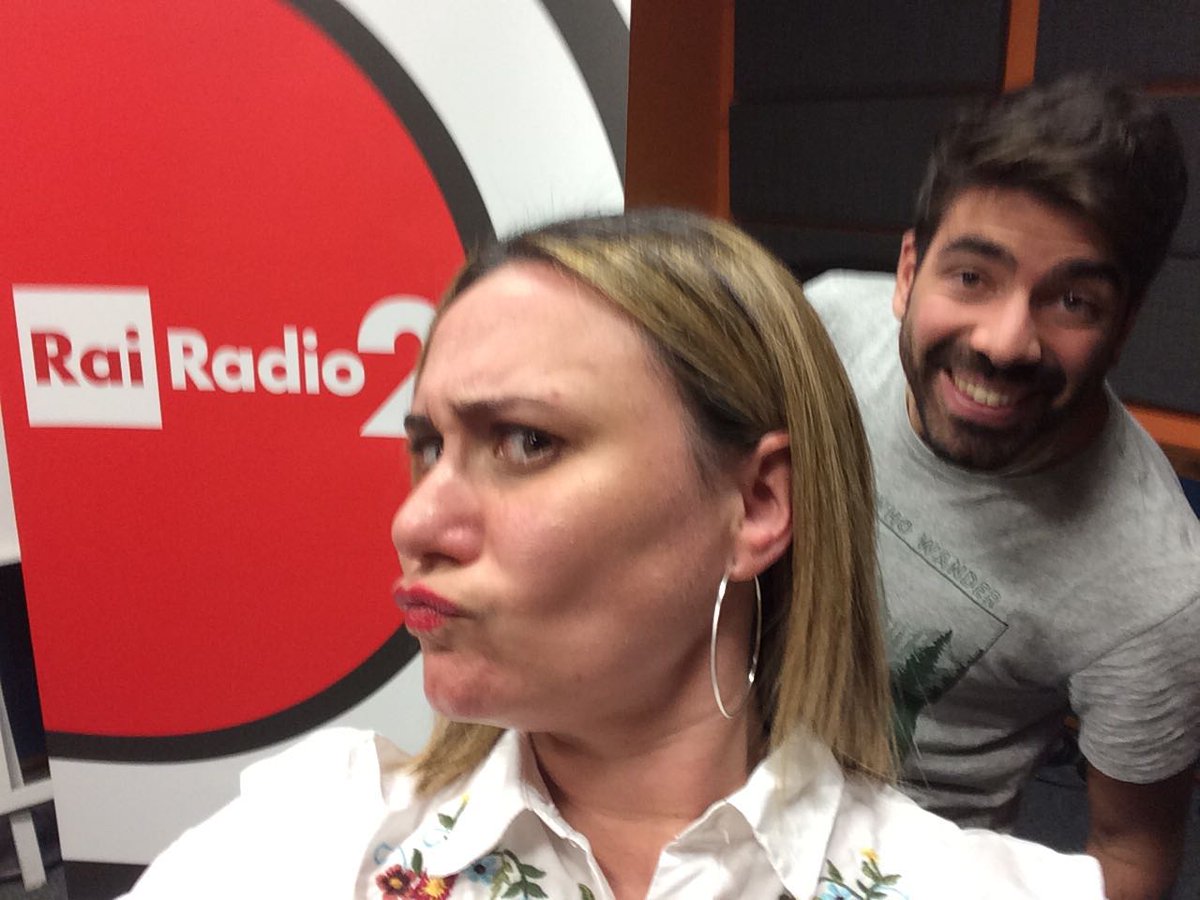 Ieri era la Giornata Mondiale del Sorriso! Oggi no... Pronti per una nuova puntata di #KGG dalle 15:30 alle 17:30 ..SMILE!!