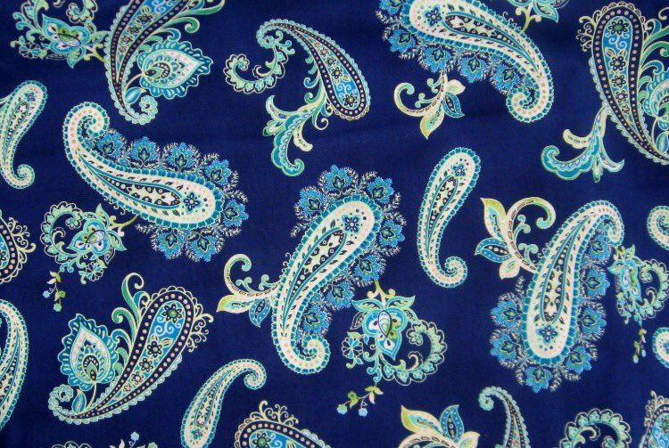 author_ashley's tweet photo. #PaisleyPrint This fabric scared me to death as a child. I avoided it at all costs. https://t.co/ZK09hw2sp8