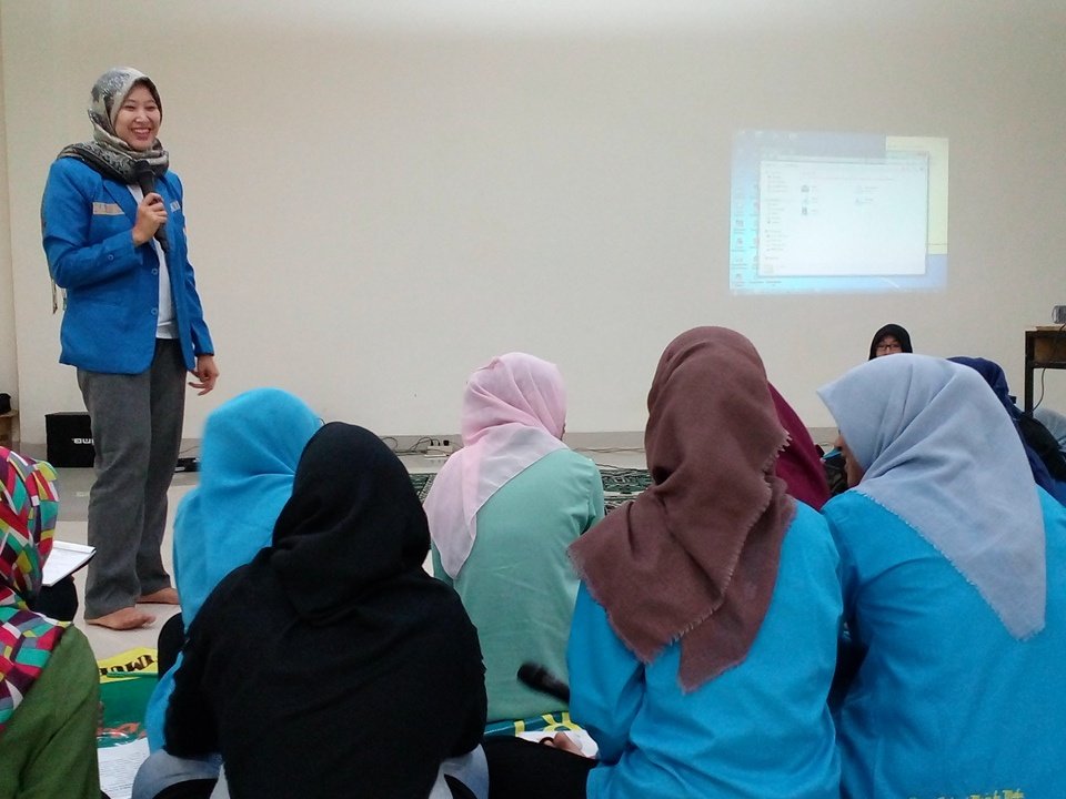 pc_pmiijaktim's tweet photo. Materi Kekoprian oleh Ketua Kopri PB.PMII Sahabati Ai Rahmawati https://t.co/5kmLRPQ2W6
