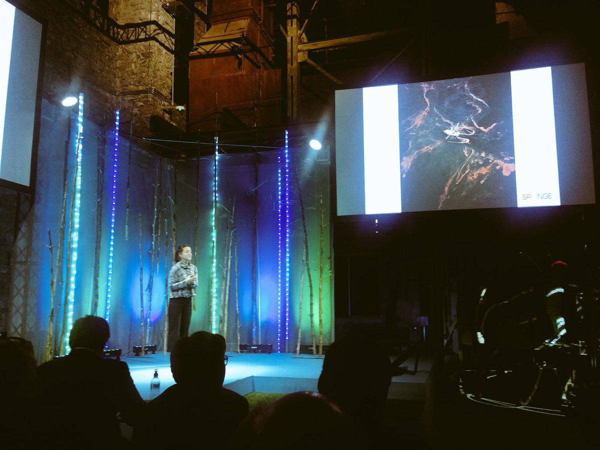LifeSizeMedia's tweet photo. Great #pitch! @ClimateLaunch #spongeinc #OilSpill #environmentalcleanup #SpongeSuit - We want to see more... ! https://t.co/AetB1YlQdp