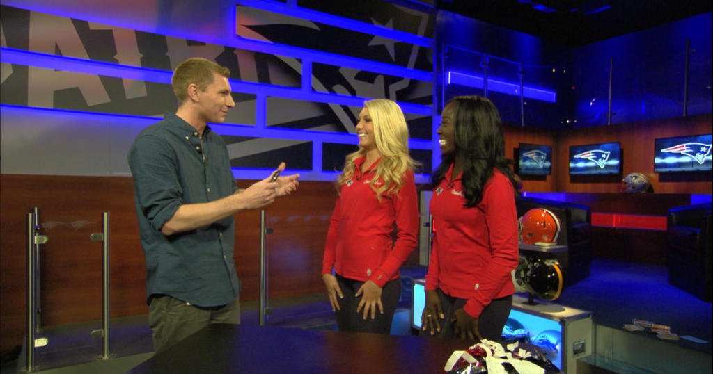 How did he do that? 

<a href="/PatsCheer/">Patriots Cheerleaders</a>'s #Patriots Magic Moment: bit.ly/2dGazW3