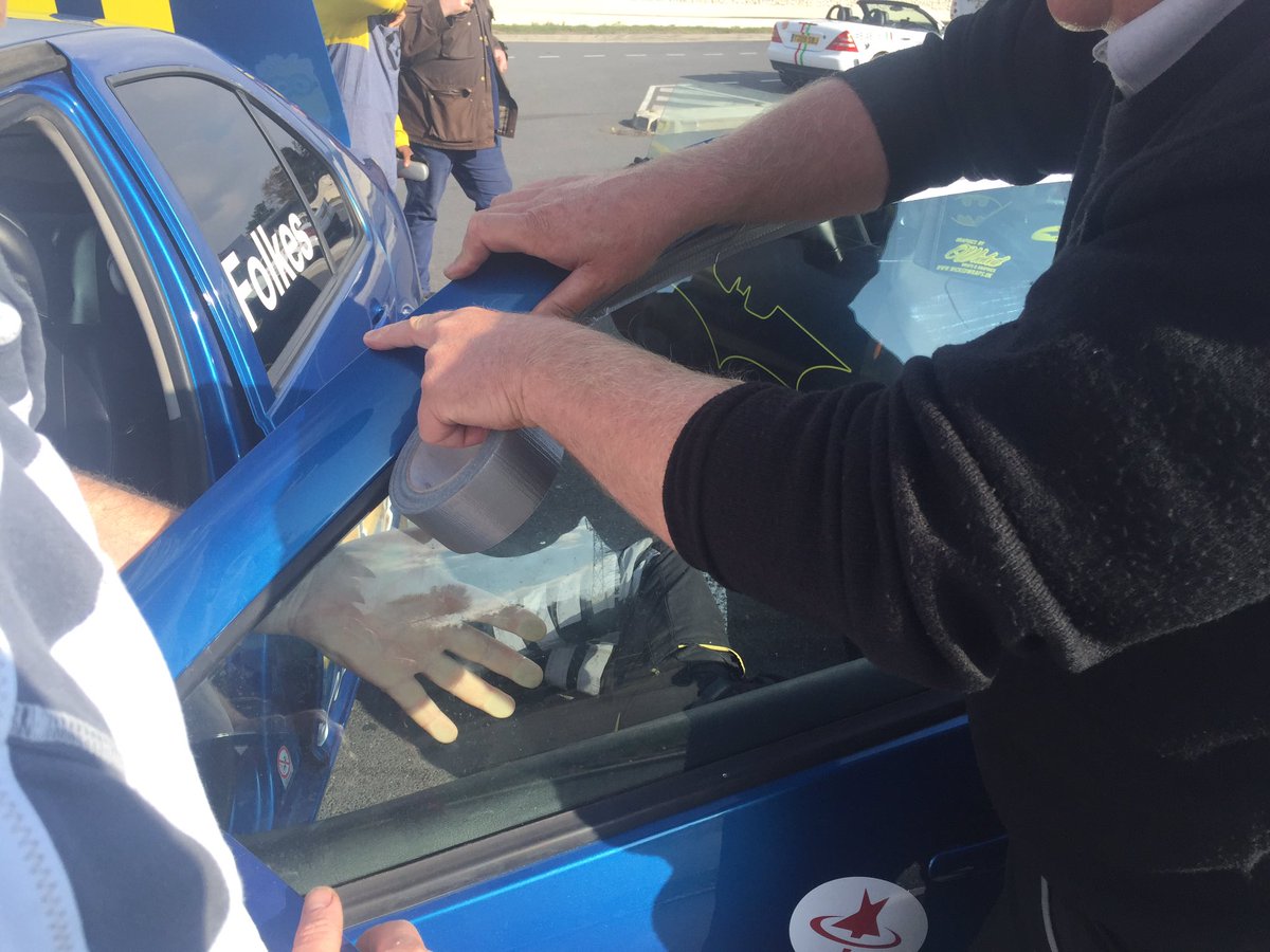 believebecca's tweet photo. It's all gone a bit Pete Tong. Luckily the AA are on the case. #B4B16 https://t.co/vPzuIGYbE5
