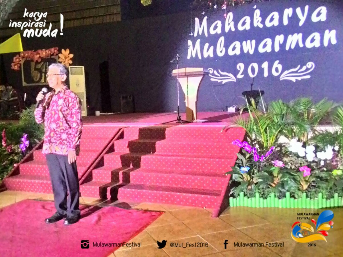 Mul_Fest2016's tweet photo. Sambutan Rektor Universitas Mulawarman oleh Dr. Ir. Encik Ahmad Syaifudin., MP. 
Sekaligus menutup acara Mulawarman Festival 2016 . https://t.co/3wwqv203oc