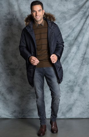 Wellensmen's tweet photo. Outfit of the day! Winter essentials! :) 
Look here: https://t.co/XZ26kj8eSH #Wellensmen 
#Essential #EA7 #ScotchAndSoda #Diesel #ootd https://t.co/hzjziPkn7Y