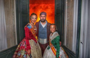 FallasOP's tweet photo. GALERÍA| El reinado 'mágico' de Alicia Moreno y Sofía Soler en imágenes  #Fallas16 - https://t.co/yPbvhUFmHt … https://t.co/vivx5WemmC