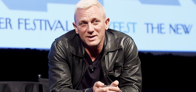Daniel_CraigFan's tweet photo. Photos: The New Yorker Festival 2016 https://t.co/ft06UW4EKD #DanielCraig https://t.co/k7JuXoGNbj