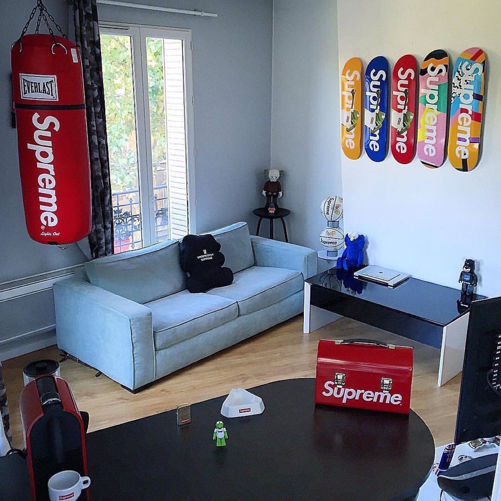 ストリート系bot Supreme 好きな人rt こーゆう部屋に住みたい人rt