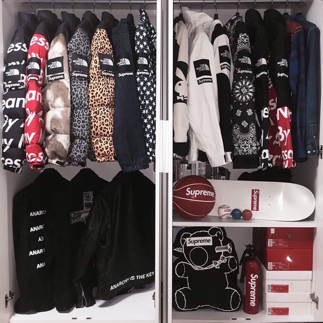 __pkc14's tweet photo. ✔️Supreme 好きな人RT🔥🔥

✔️こーゆう部屋に住みたい人RT https://t.co/O0KcAuZADE