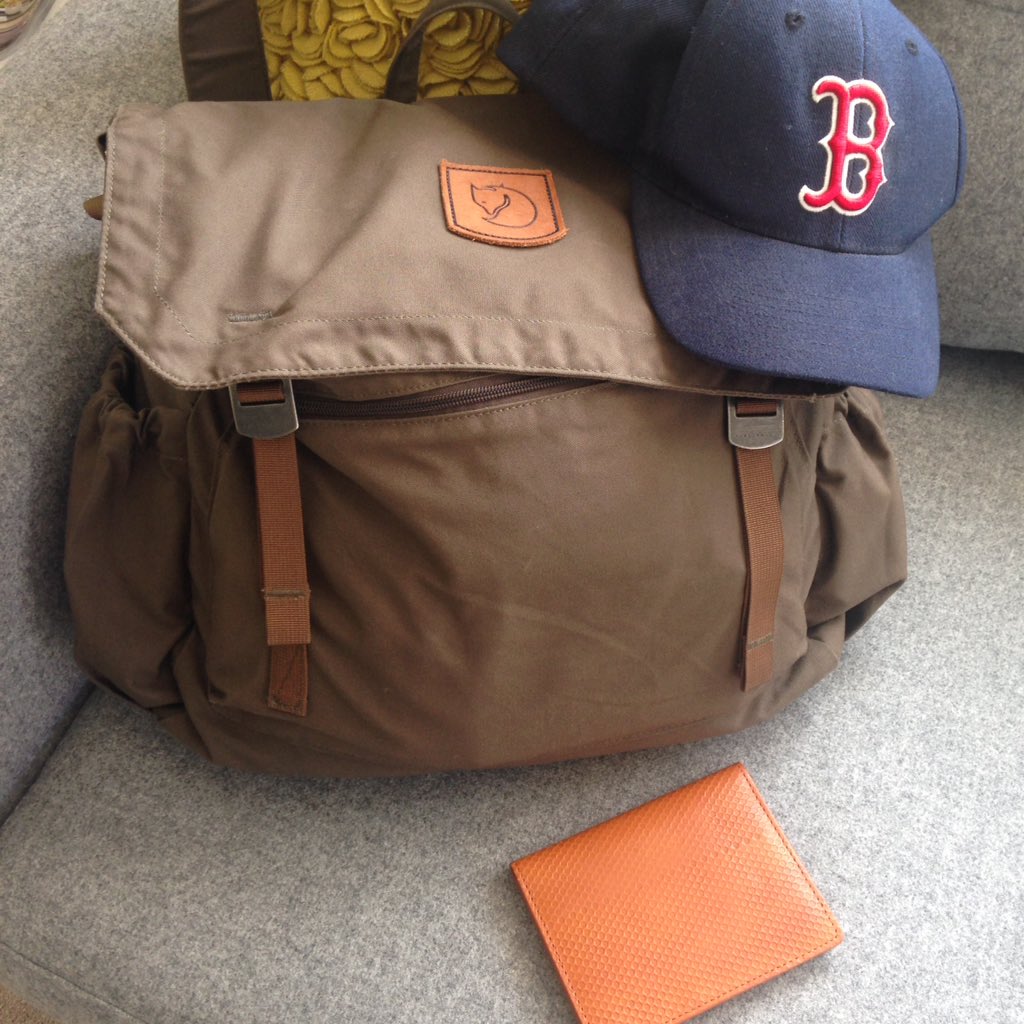 23_davidar's tweet photo. Packed and off to the airport @British_Airways for #fbld2016 https://t.co/QtX3o9YP2j