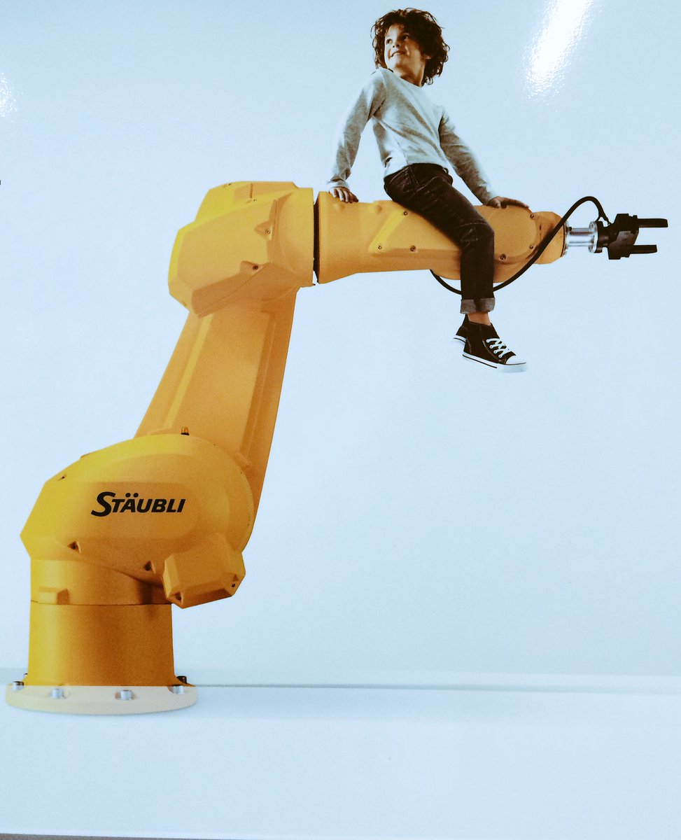 Yttap67's tweet photo. Robots = werken met snelheid, precisie &amp; veiligheid. Maar vooral met de mens. Veel belangstelling recente tour #NL  #robotica @staubligroup https://t.co/FilsTvFa5N