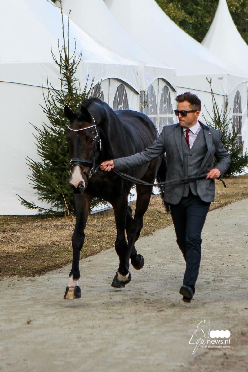 GrubsBoots's tweet photo. @militaryboekelo @GrubsBoots Ciletto & @BenHobday #MBE16 #floatylight #comfort #grip #warm #waterproof https://t.co/0qSVxGffs4