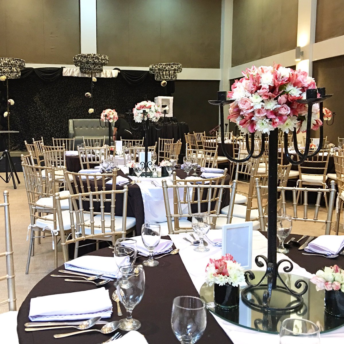 55EventsPlace's tweet photo. Debut for tonight's event #eventsplace #55eventsplace #venue https://t.co/53RZf0biEW