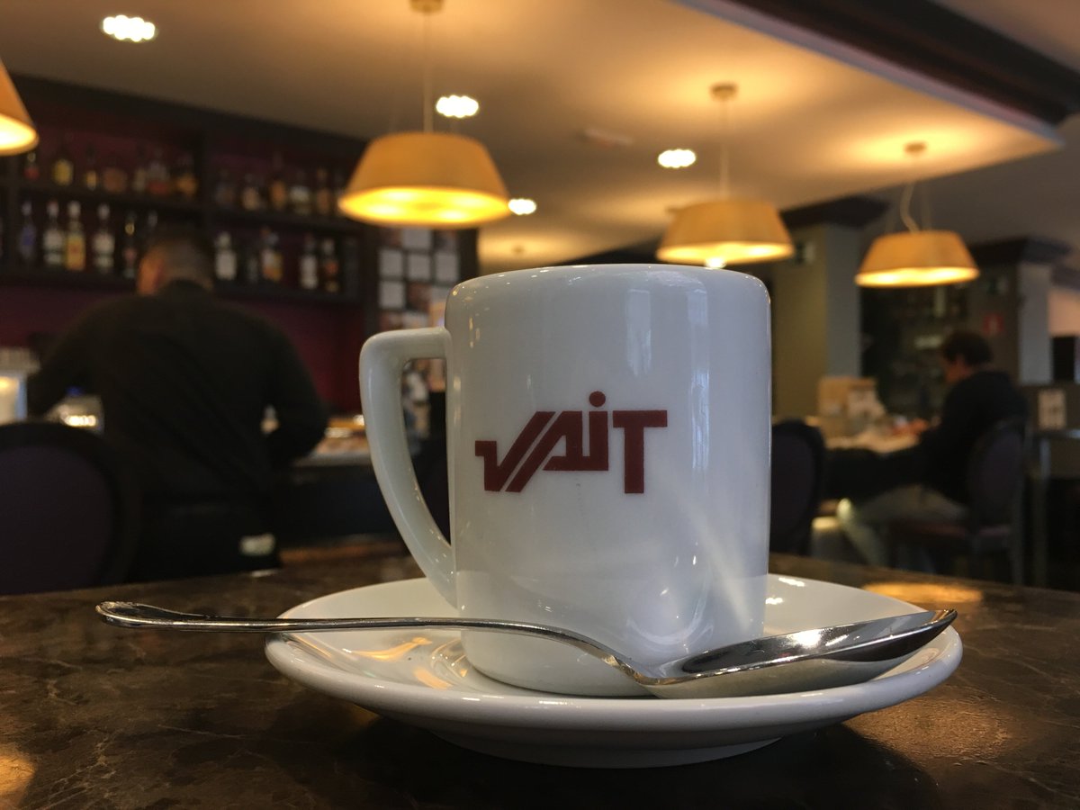 Grupy's tweet image. Buenos días ☀️ a por el sábado 💪@VaitPastelerias #Alcalá