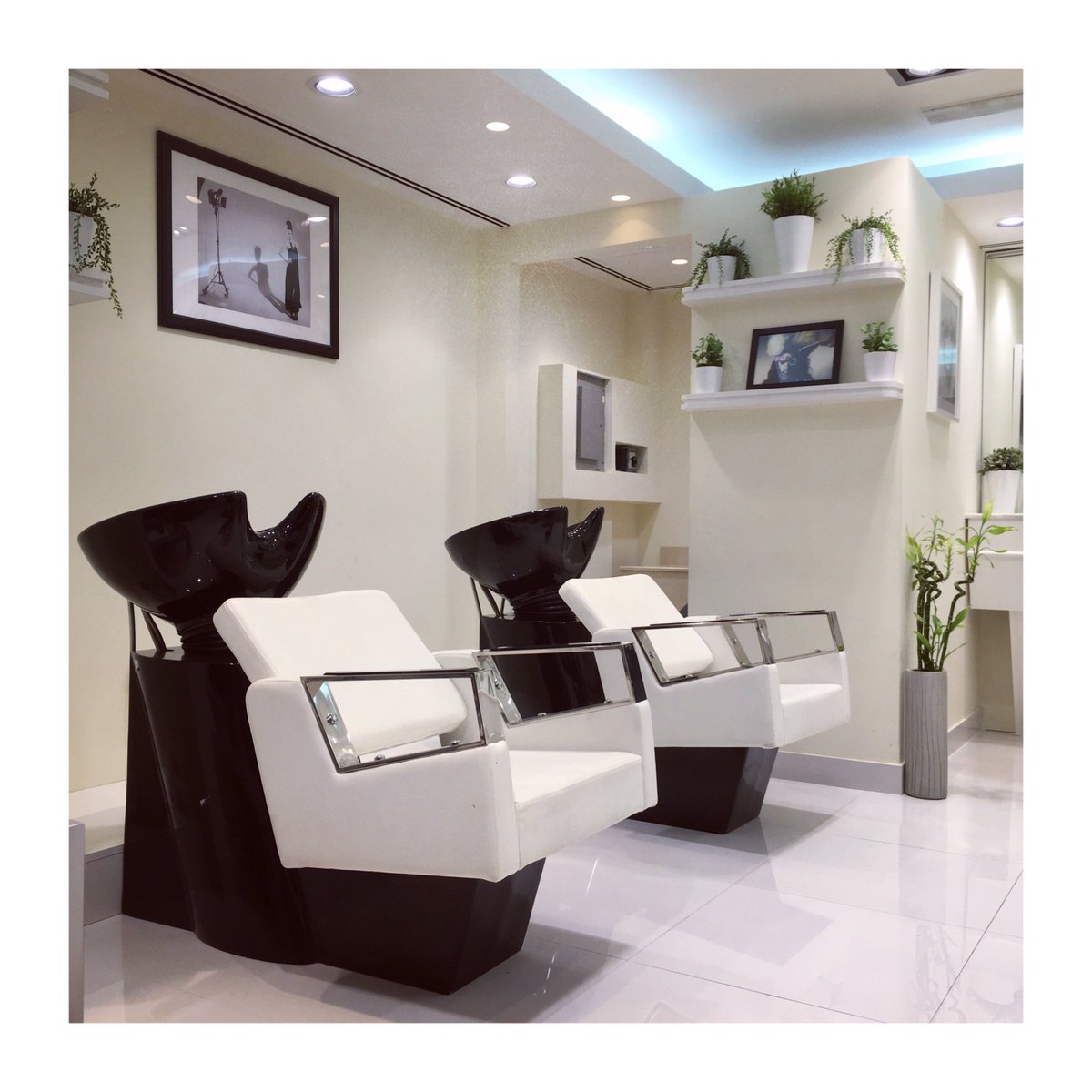 BlueBrushDoha's tweet photo. Hi there! Did you visit our fresh new salon? https://t.co/3H1G3ZAC0R