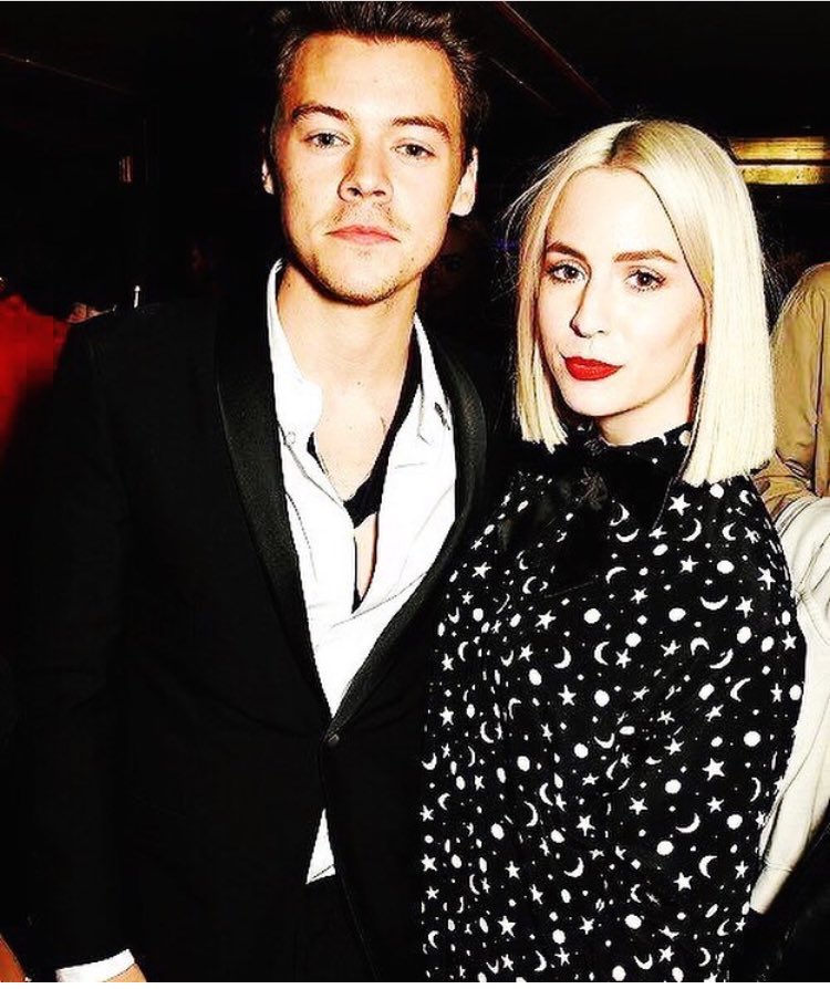 thestylesfandom's tweet photo. #IG | gemmastyles: my partner in crime 👫 (and one strand of hair that will annoy me for the rest of forever) https://t.co/bZbUWnTZpJ