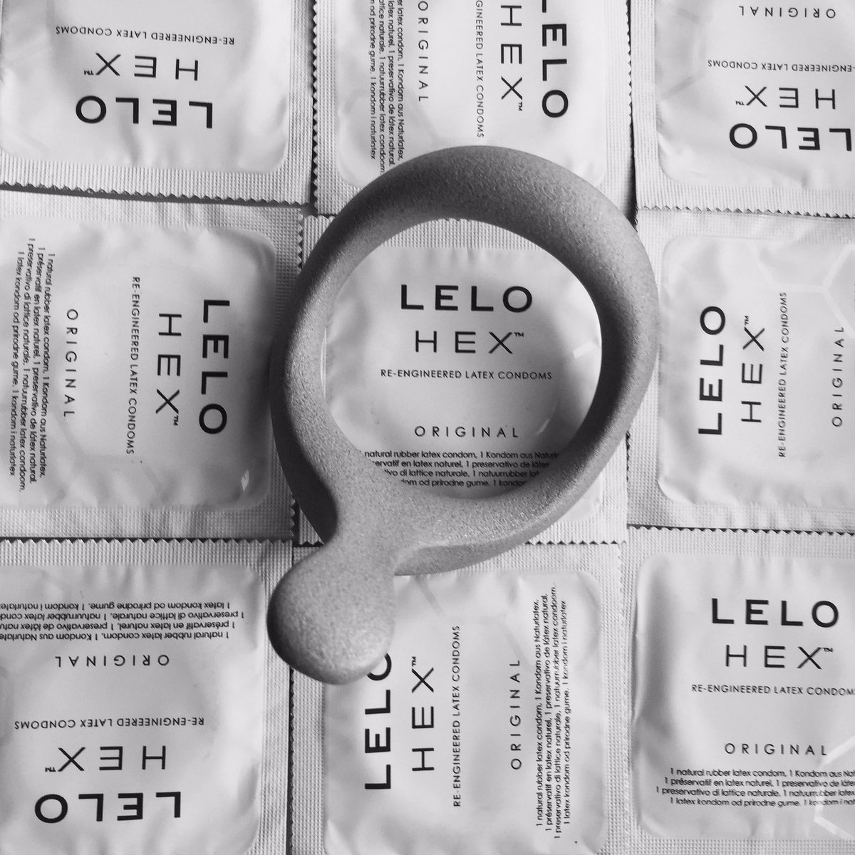 Velv_Or's tweet photo. We believe you need to play it safe when wearing our JNaja's! Why not wear a #LeloHex next time you have #Sex
#PreventSTD #STD
#VelvOr #Lelo https://t.co/zPpLsfd31u