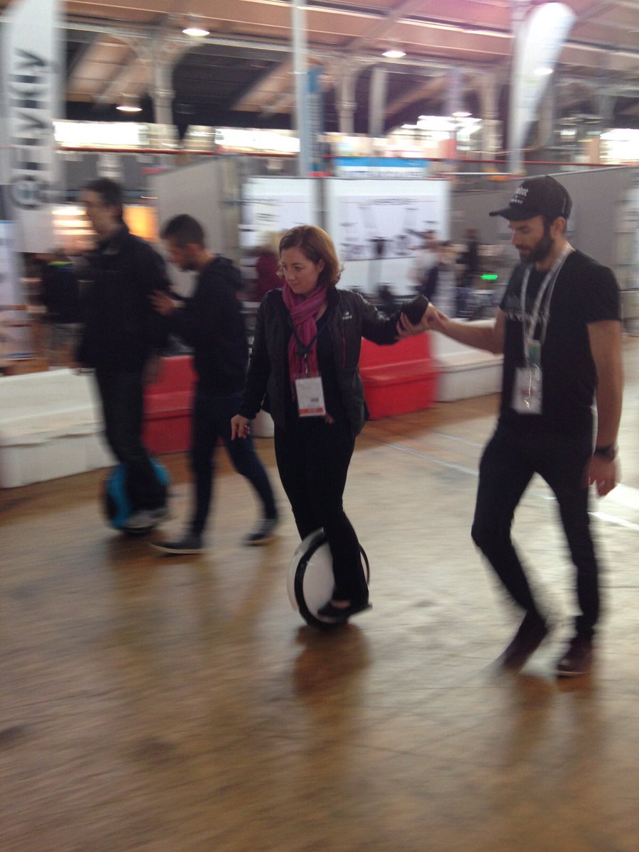 dellye78's tweet photo. Essai de La #gyroroue #Ninebot by #Segway #OneS2 !!! @AUTONOMY https://t.co/zolOwIyTUc