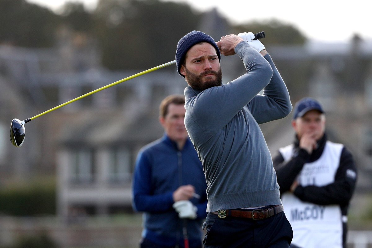 JamieDornanLdn's tweet photo. Day 3 ⛳️⛳️ #JamieDornan #StAndrews https://t.co/Vdu8WIreDI