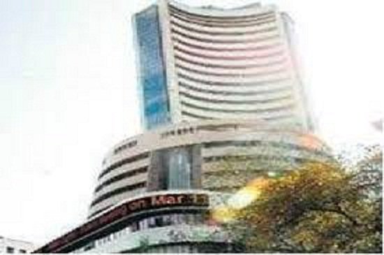 CitizenPost1's tweet photo. Sensex recoups 104 points on Asian uptrend. For latest update visit at: https://t.co/BR5SmrbTav https://t.co/xIzEpacfEw