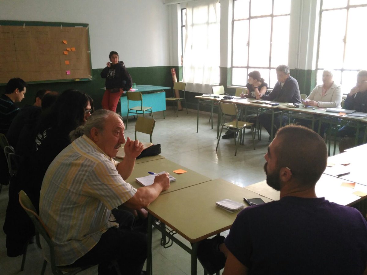 RSP_Madrid's tweet photo. El taller de participación política analizamos las relaciones, posibles conflictos y sinergias con los distintos agentes sociales #SomosRed https://t.co/GtvMSqa2D2