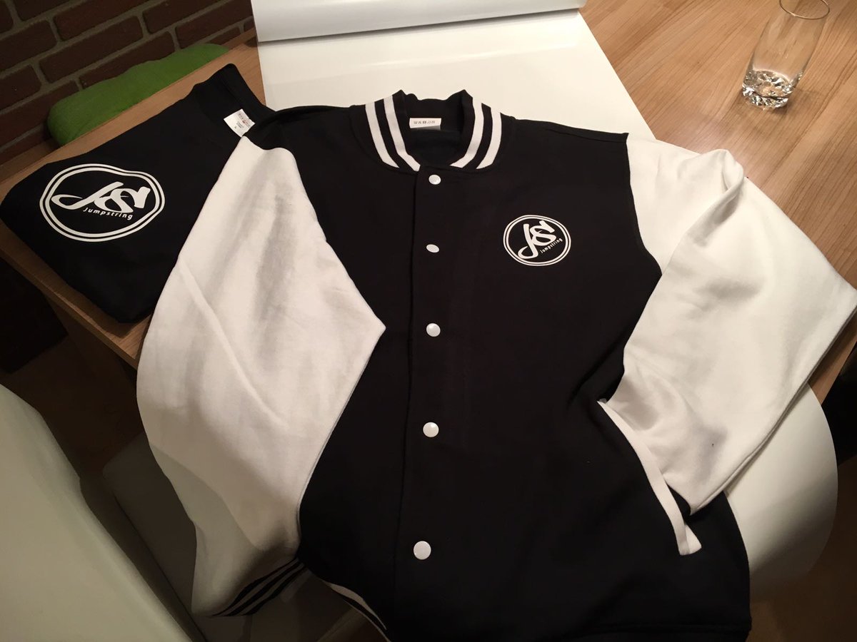 jumpstring's tweet image. Freu mich drauf...wenn ihr auch auf individuelle Kleidung steht seit ihr bei @ClanArtsDesignS genau richtig !