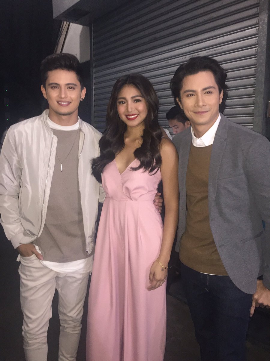 DreamscapePH's tweet photo. The cast of Till I Met You at the #FPJAPAnnivConcert @JayeHanash @hellobangsie @qaloyJCsantos q https://t.co/Pom7Xx9uo7