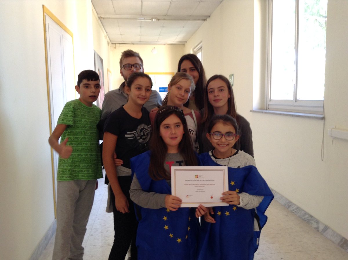 fmdigitale's tweet photo. #PIW2016 ecco la galleria fotografica dell'ultima giornata a #CittàEducativa di @Roma https://t.co/tapNuZCPVP #eskills4jobs Grazie a tutti! https://t.co/zxo5XINAyD