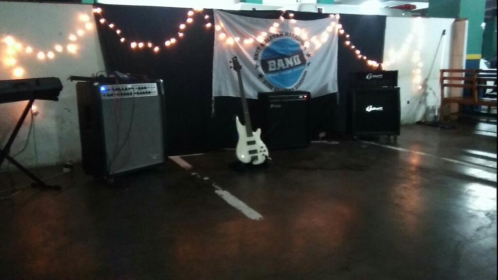 Stage sabtu sore akustik, lets go canteen ekuitas #akustik #fun