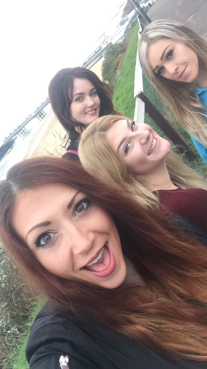 TheMommaCEO's tweet photo. Morningggg! Time for day 2 👯👯🎉 #JPBourn16 #Bournemouth #weekend https://t.co/N18M3nP4V3