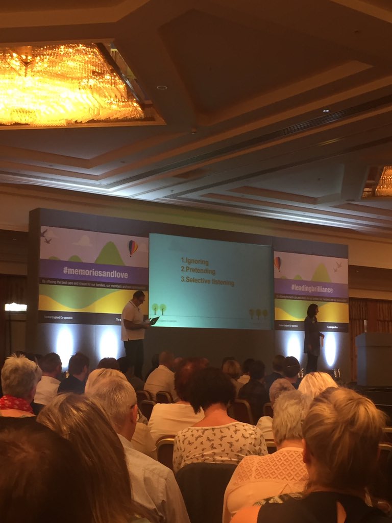 jasonpr78268838's tweet photo. How we ask,listen, respond, great present by @H_RaistrickLee #memoriesandlove #leadingbrilliance https://t.co/am1AGz15w9