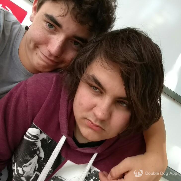 Alex_K3rr's tweet photo. hey guys https://t.co/E4VwTsLfY5
