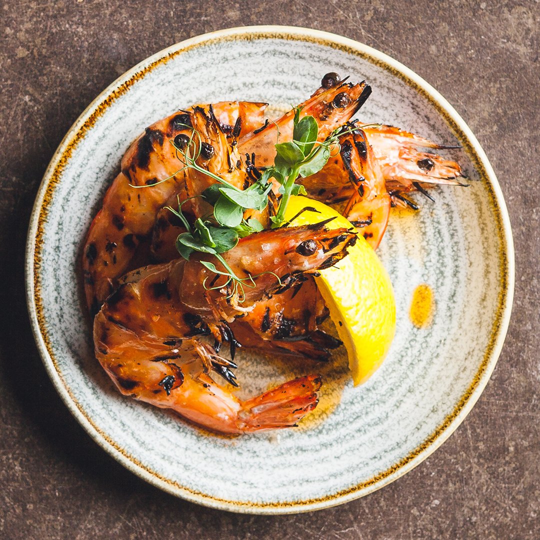 WrightBrosLTD's tweet photo. Delicious char-grilled head on prawns, chilli oil at #wbsoho as part of our small plates selection for #seafoodweek https://t.co/ugGnrMyjyW https://t.co/hv8b1SON8H