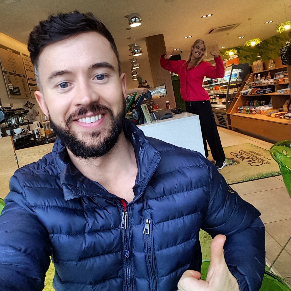 deric_tv's tweet photo. Catchup with one of my favs @Ambolast @ChoppedIRL #fitfam #nutrition stylin @XVKings https://t.co/QmQ4j6poRk