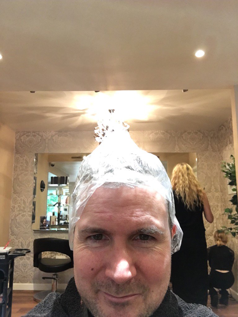 EllardOutloud's tweet photo. #SpecialShave the first layer in on and its too late now #OrangeIsIn @SpecialEffect - donate now https://t.co/MZCe8jBAkK